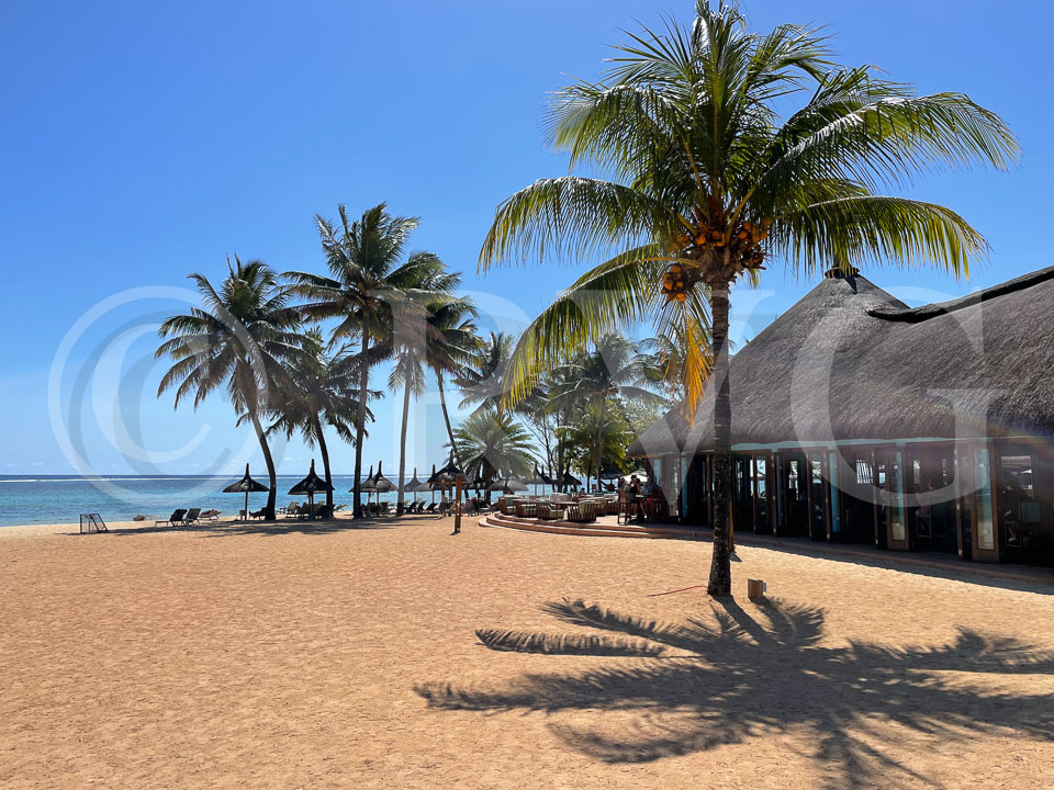 Plage Hotel Outrigger Beach Resort